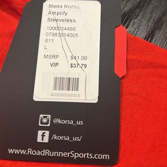 NWT Men's Road Runner Sports Korsa Amplify Sleeveless Red Workout Tank top Large - Picture 2 of 3